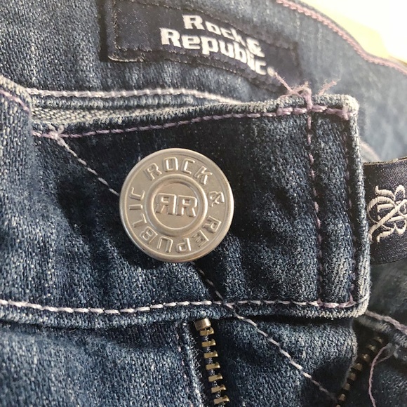 Rock & Republic | boot cut blue jeans - Picture 2 of 6